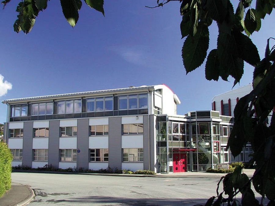 Qualität, die dauerhaft verbindet Qualität, die dauerhaft verbindet