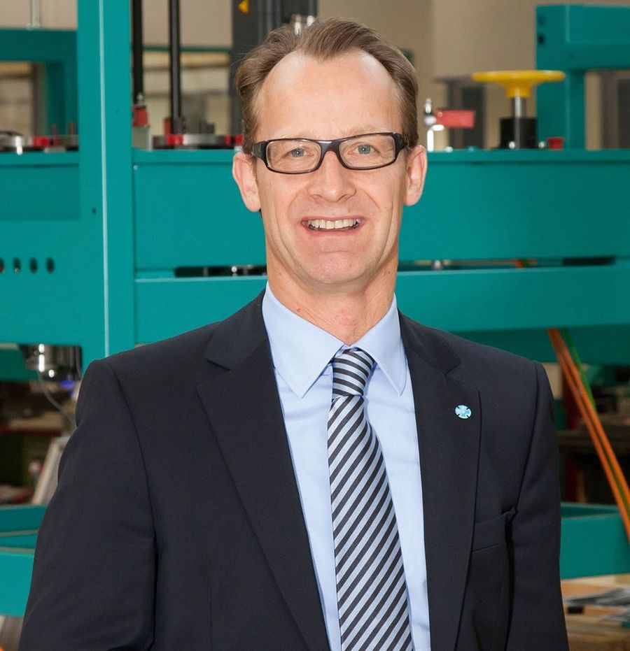 Dr. Janpeter Horn, Geschäftsführer der August Herzog Maschinenfabrik 