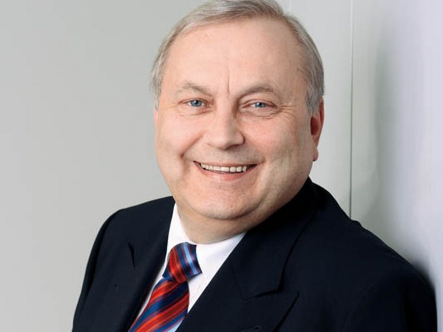 Seit 15 Jahren ist Ulrich Schiedek Geschäftsführer der AGKAMED GmbH 