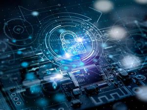 Cyberangriffe auf Unternehmen – Systeme absichern und Mitarbeiter sensibilisieren