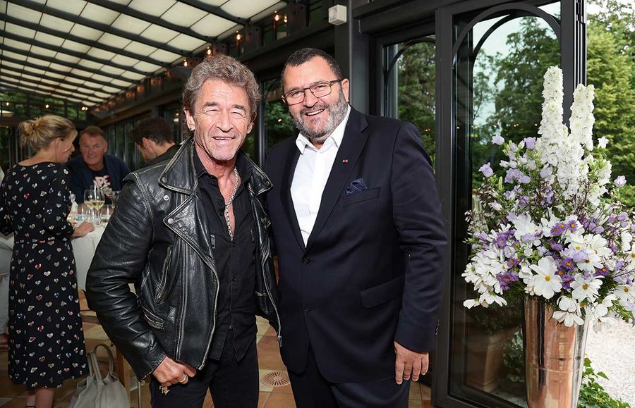 Peter Maffay und Michael Horst Schmidt beim diesjährigen Sommerfest der Autohaus Michael Schmidt GmbH für Rolls-Royce-Kunden in Starnberg