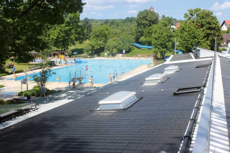 AST Eis- und Solartechnik Solarabsorberanlage im Freibad Oppenweiler