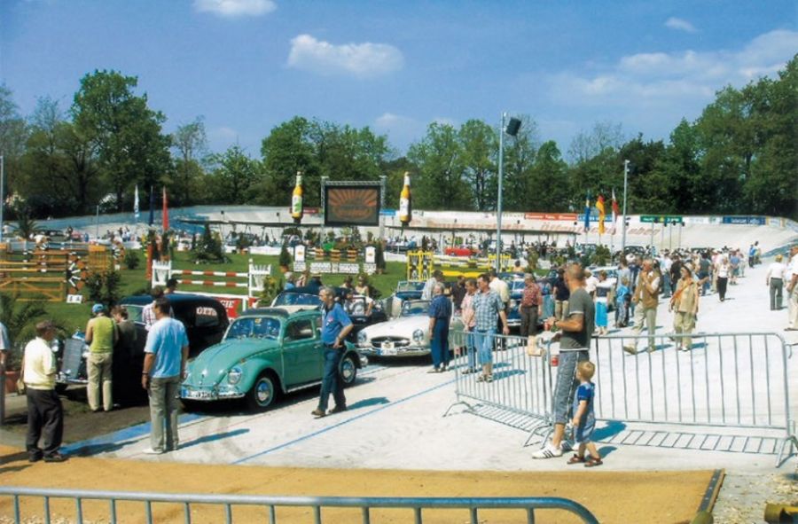 Sternfahrt Mercedes-Benz im Autohaus Cottbus