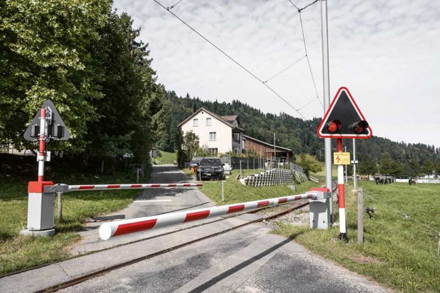 Schweizer Electronic - Sicherung von Bahnübergängen