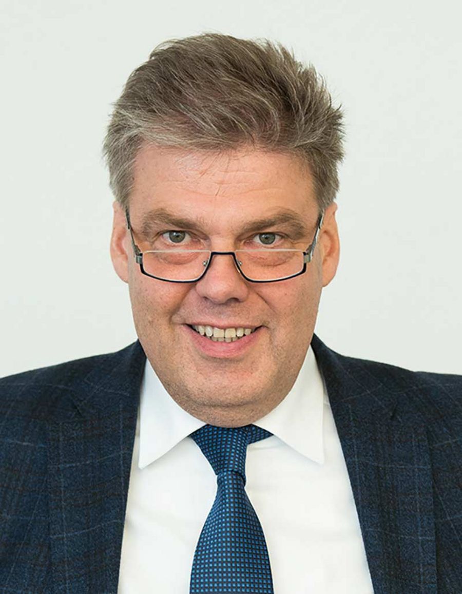 Andreas Bez, Geschäftsführer der SLN-Schmierstoff Logistik Nord GmbH & Co. KG