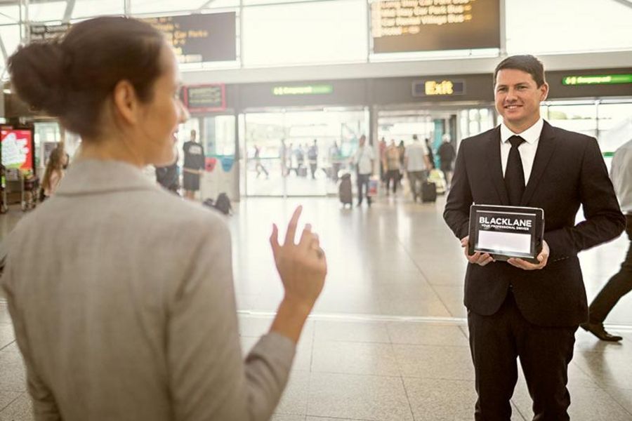 Persönlicher Empfang am Flughafen und Regelung aller Formalitäten: Blacklane ermöglicht stressfreies Reisen