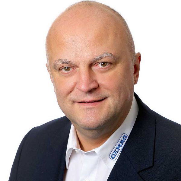 Dipl.-Ing. Jürgen Barthold, Vorstand der GEMAG Gelenauer Maschinenbau AG Dipl.-Ing. Jürgen Barthold, Vorstand der GEMAG Gelenauer Maschinenbau AG