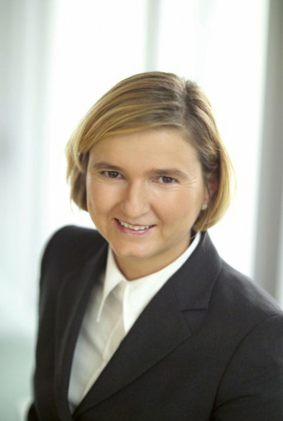 Bettina Gladysz-Haller, Geschäftsführerin der Schneider Torsysteme GmbH