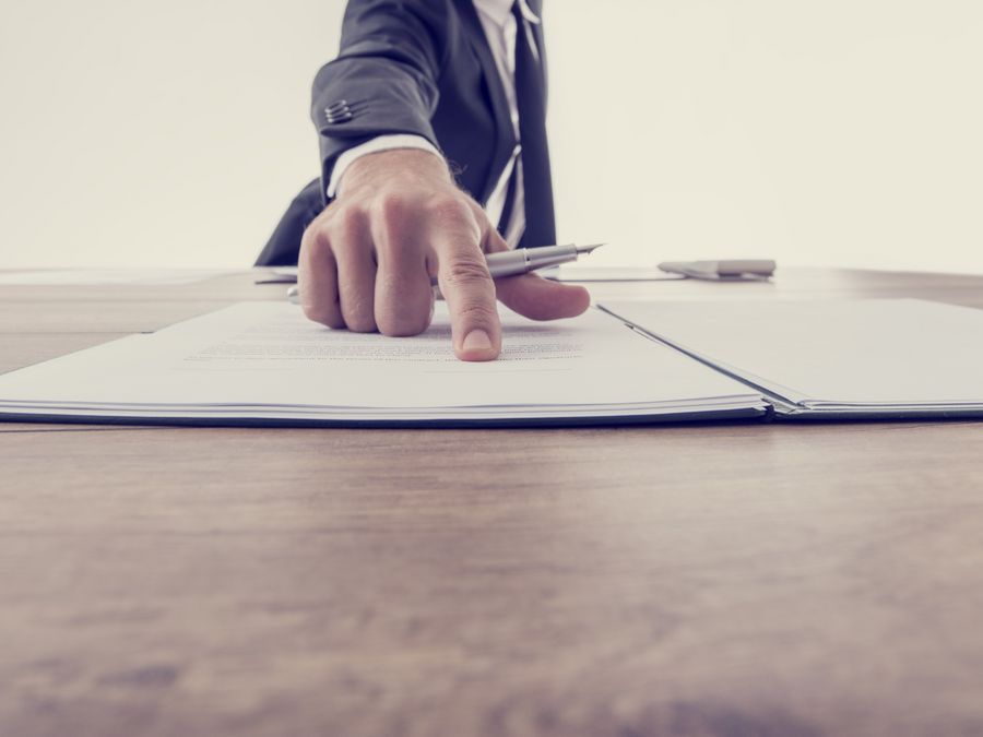 10 Mythen rund ums Arbeitsrecht 10 Mythen rund ums Arbeitsrecht