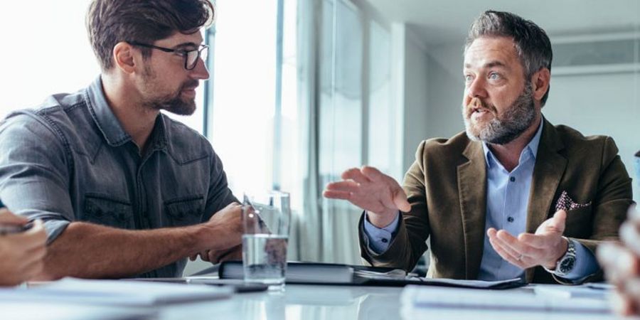 Worauf kommt es bei der Steuerung und Führung im Vertrieb an? Bild: Adobe Stock #180842620 Worauf kommt es bei der Steuerung und Führung im Vertrieb an? Bild: Adobe Stock #180842620