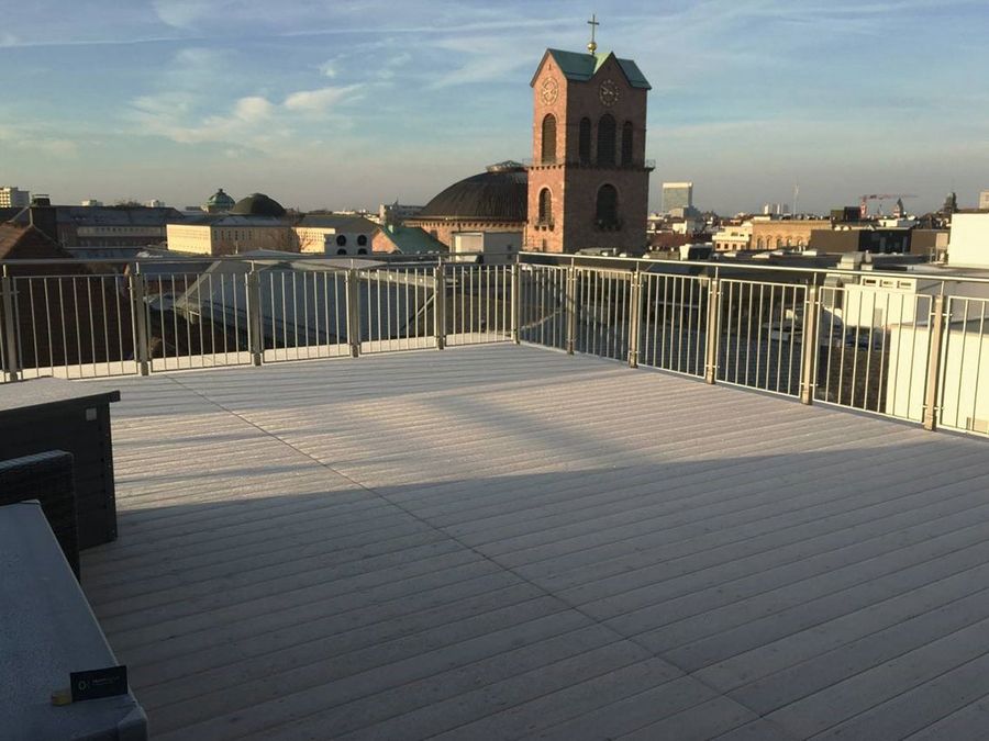 Der freie Blick von der Dachterrasse ist symptomatisch für die offene Unternehmenskultur