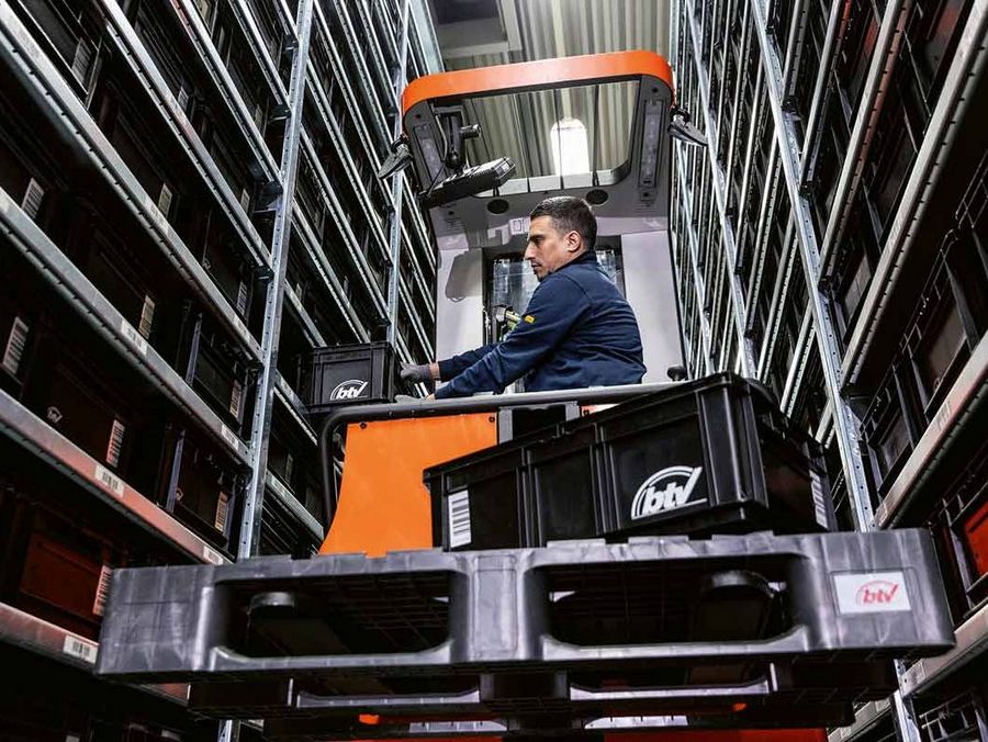TAK – Logistik transparent, agil und kosteneffizient TAK – Logistik transparent, agil und kosteneffizient