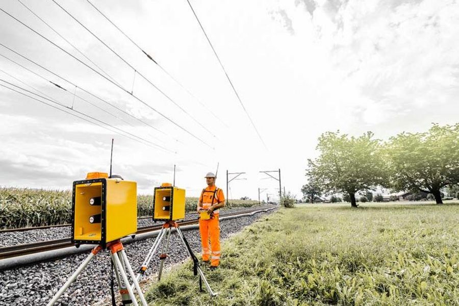 Schweizer Electronic AG - Minimel Lynx im Einsatz an der Bahnstrecke