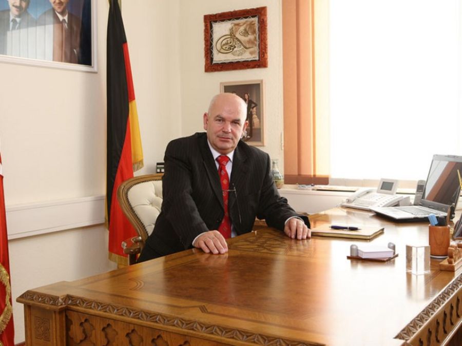 Von Mensch zu Mensch Von Mensch zu Mensch