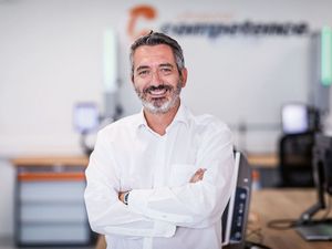 Schneiden, schweißen und versiegeln Swiss made