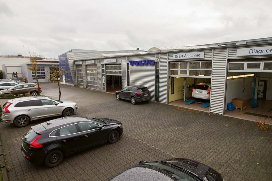 Der Werkstattbereich von Coenen Motors.