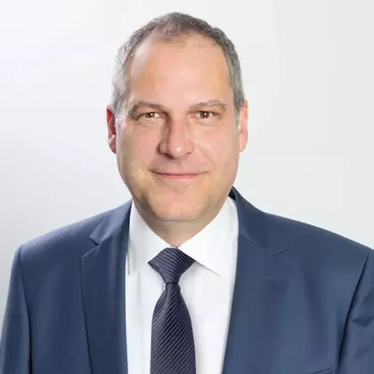 Dr. Andreas Ebert