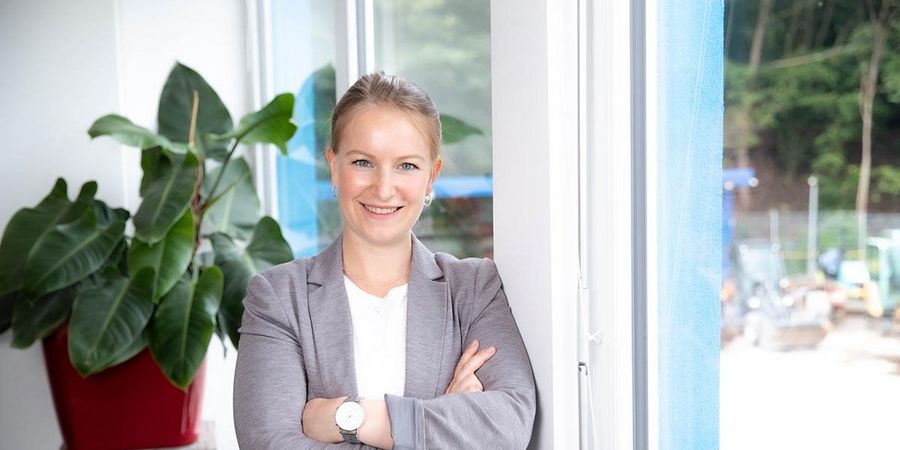 Laura Knappmann, Geschäftsführerin der Knappmann GmbH & Co. Landschaftsbau KG