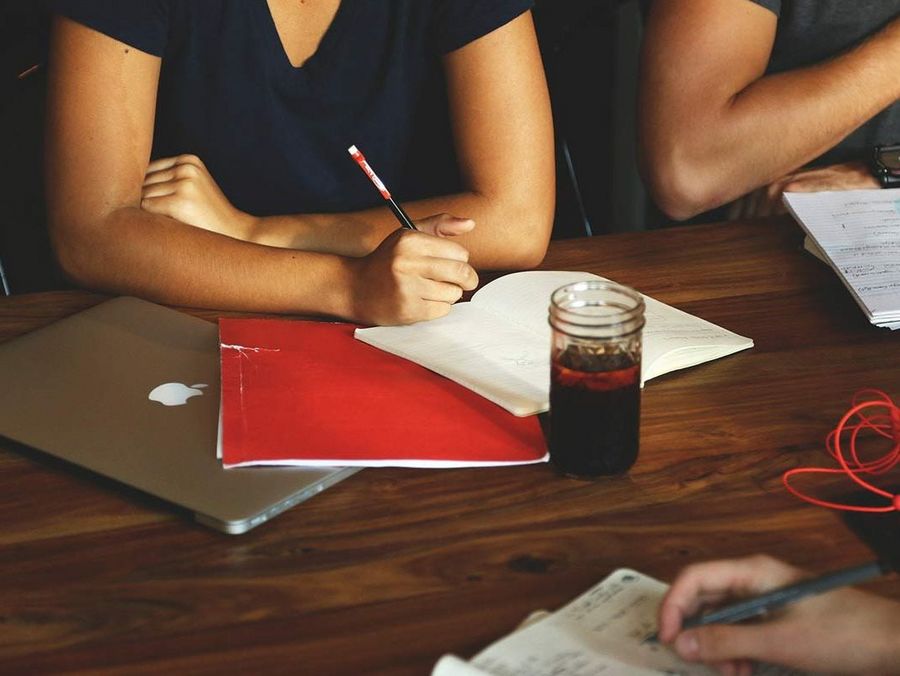 Liebe im Büro: Ist das erlaubt? Liebe im Büro: Ist das erlaubt?