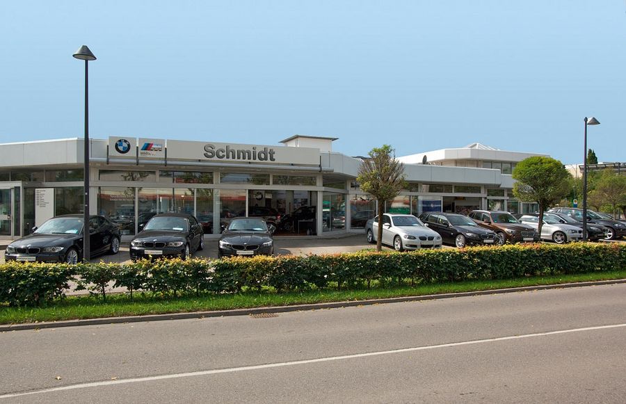 Deutsche Firmenzentrale des Autohaus Michael Schmidt