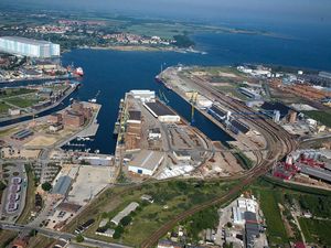 Tradition und Innovation in der Hafenlogistik