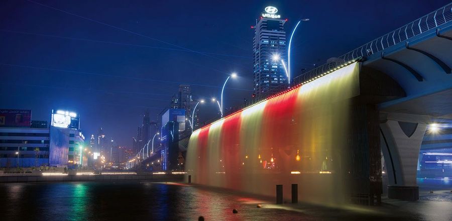 DTS‘s Beleuchtungskompetenz ist weltweit gefragt: die Sheikh Zayed Brücke in Dubai.