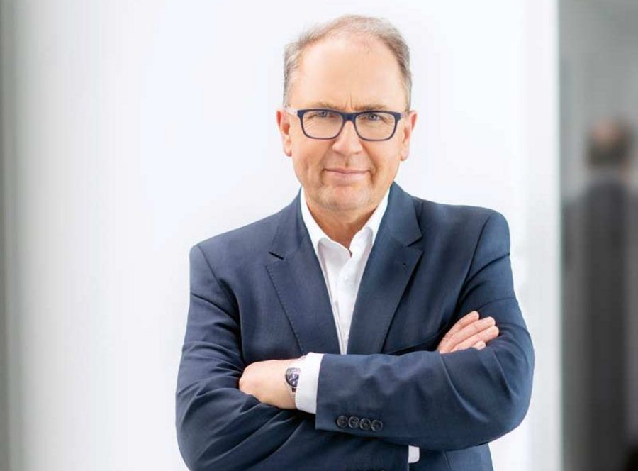Dipl.-Ing. Hannes Sebastian Huber, Geschäftsführer der Stricker Holding GmbH & Co. KG