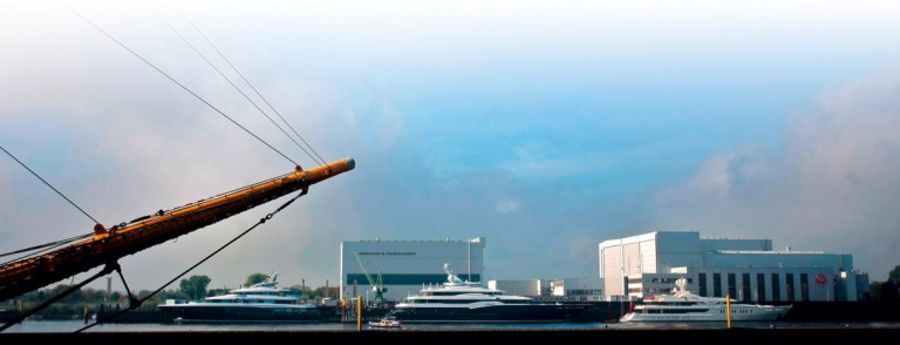 Moderne Werftanlage der Abeking & Rasmussen Schiffs- und Yachtwerft Aktiengesellschaft