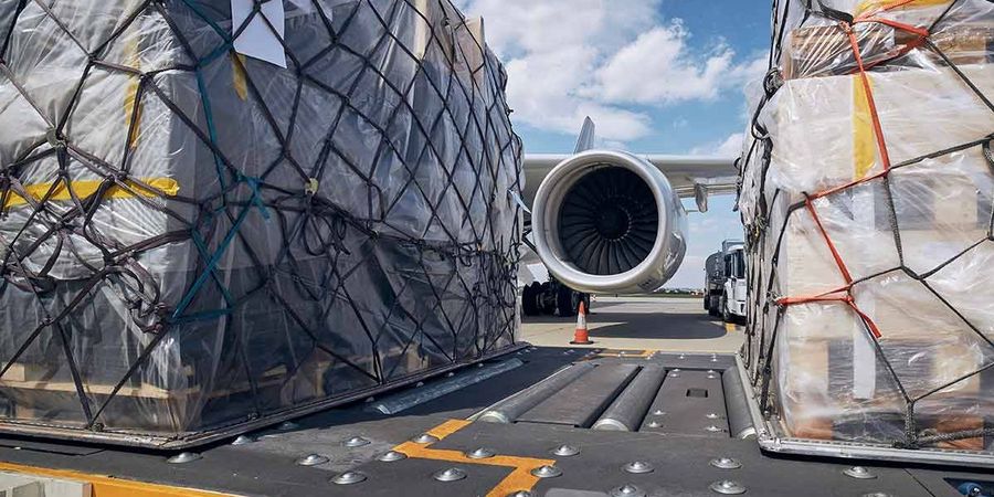 Luftfracht Transporte Luftfracht Transport kurz vor dem Abflug