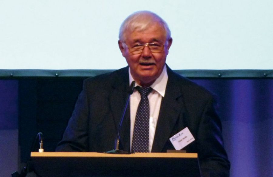 Geschäftsführer der PETROLAB GmbH, Dieter Mehlis, bei der 25. Jahresfeier 2013.