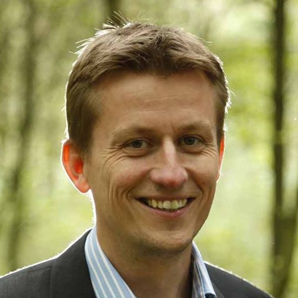 Dr. Matthias Lange