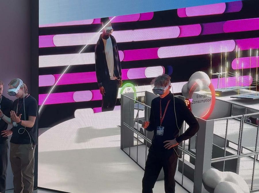 IAA Mobility 25. Mercedes und VW inszenieren Storytelling mit Mixed Reality