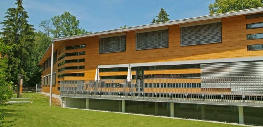 2006 erhielt Prutscher Holzbau den Holzbaupreis SWW für das größte Holzhaus in Bayern
