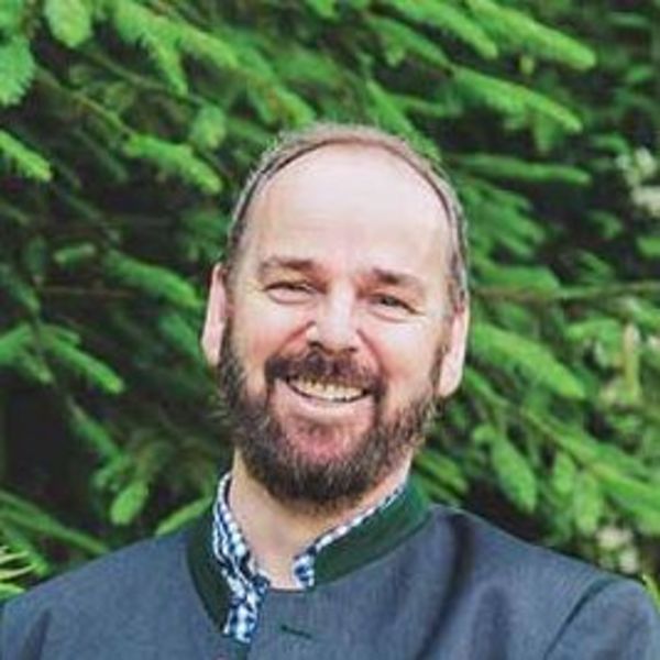 Johann Grander, Geschäftsführer der GRANDER GmbH Johann Grander, Geschäftsführer der GRANDER GmbH