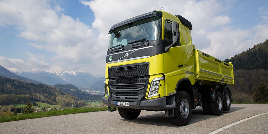 Baby Film von Volvo Trucks Deutschland gewinnt den OttoCar bei der IAA 2017