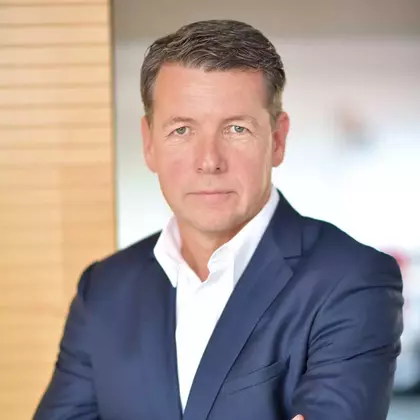 Oliver Fischer
