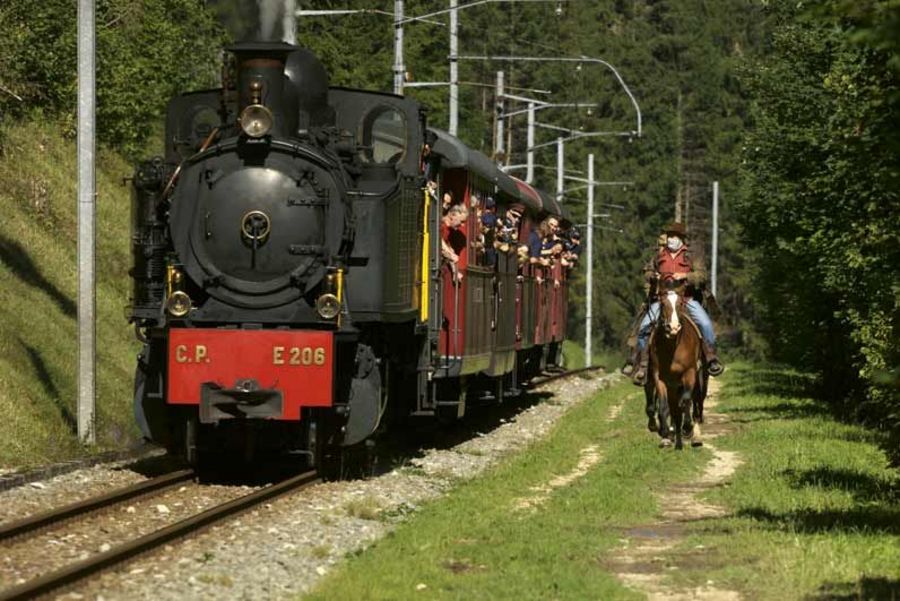 Compagnie des chemins de fer du Jura Dampflok 