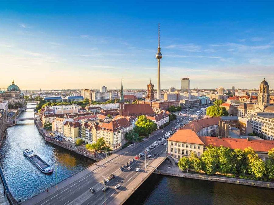 Büromarkt in Berlin 2021: Schwach angefangen, stark angezogen, dynamisch durchgestartet.