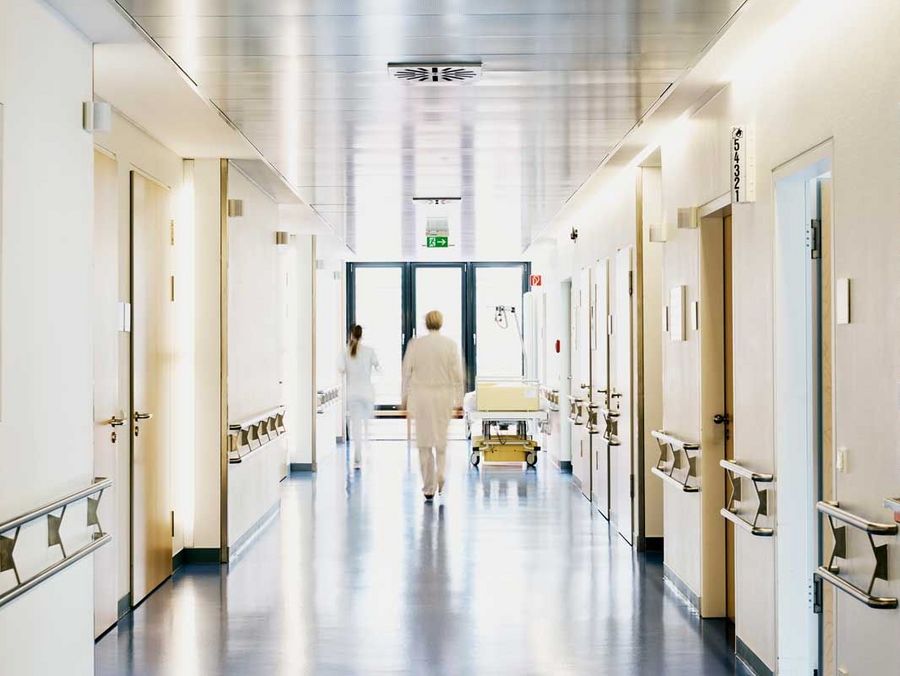 Mit Licht gegen Viren, Bakterien und Co.: Wie ein Leipziger HealthTech-Unternehmen den Infektionsschutz revolutioniert Mit Licht gegen Viren, Bakterien und Co.: Wie ein Leipziger HealthTech-Unternehmen den Infektionsschutz revolutioniert