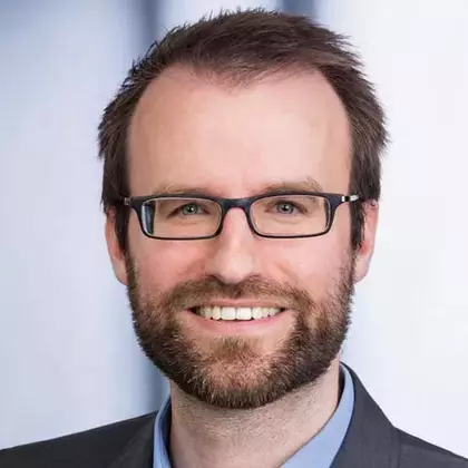 Dr. Thijs Willaert