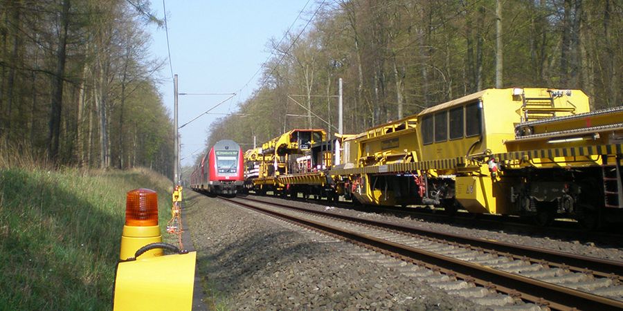 DB Fahrwegdienste: Sicherung von Baustellen an Gleisanlagen ist lebenswichtig.