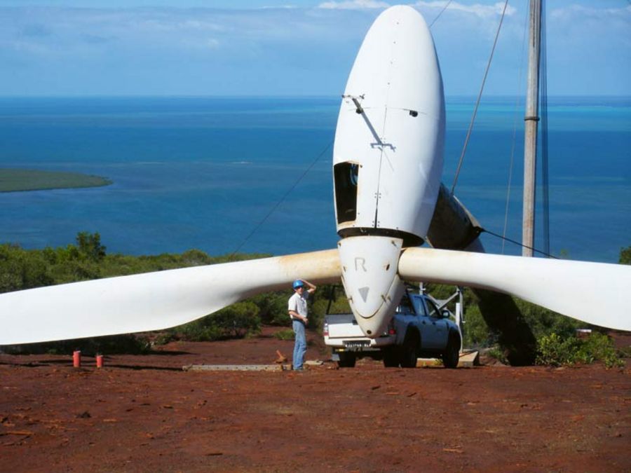 South Pole Carbon Installation einer Turbine am Prony and Kafeate Wind Project in Neukaledonien