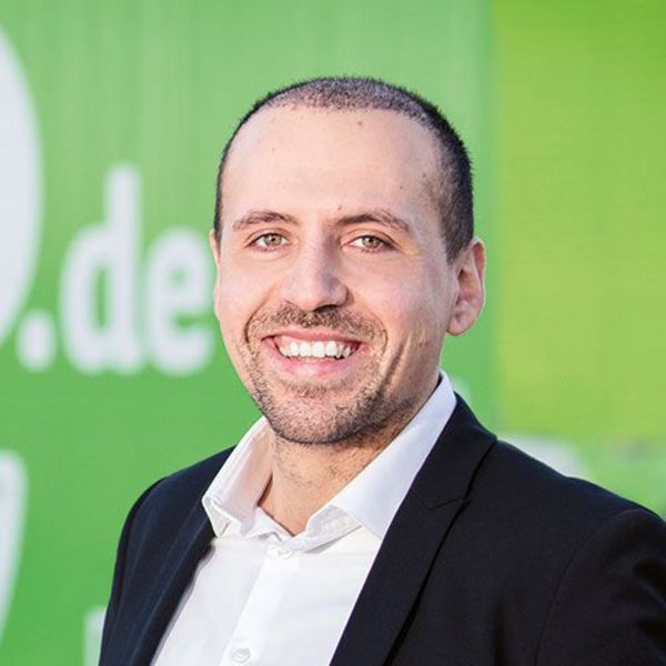 Alpay Güner, Geschäftsführer der AO Deutschland Limited - wirtschaftsforum.de