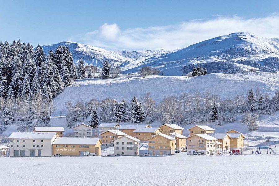 Die Landschaft rund um Pradas Resort eignet sich hervorragend für den Wintersport