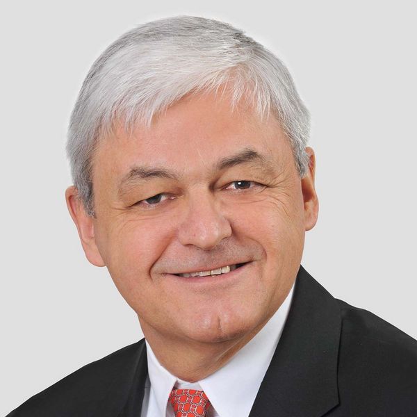 Heinz Kundert, CEO der VAT Vakuumventile AG