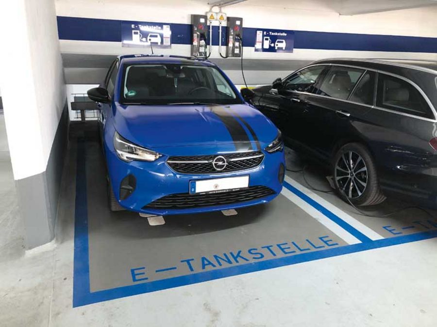 Mannheimer Parkhausbetriebe Parkplätze mit Elektro-Ladesäulen