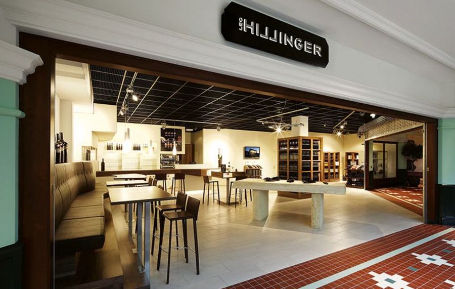 Leo Hillinger Wineshop & Bar im Designer Outlet Salzburg