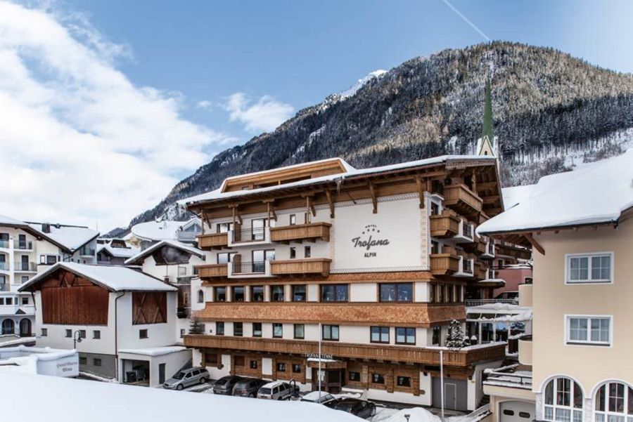 Hotel Trofana Alpin Winteransicht