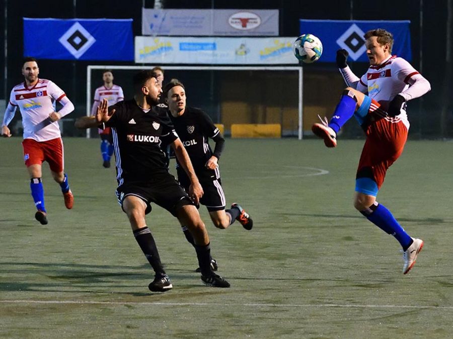 Mit Ende 20 kehrte Jansen zwar dem Profifußball den Rücken, spielt aber weiterhin als Amateur für den HSV III