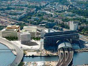 Frischer Blick über den Tunnelrand hinaus